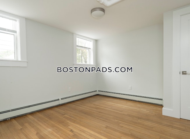 Boston - $4,000 /mo