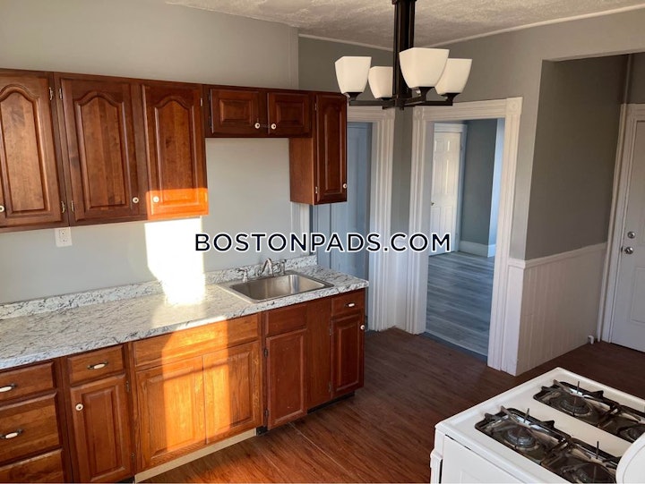 roxbury-apartment-for-rent-2-bedrooms-1-bath-boston-2250-4579965 