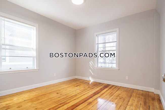 Boston - $2,200 /mo