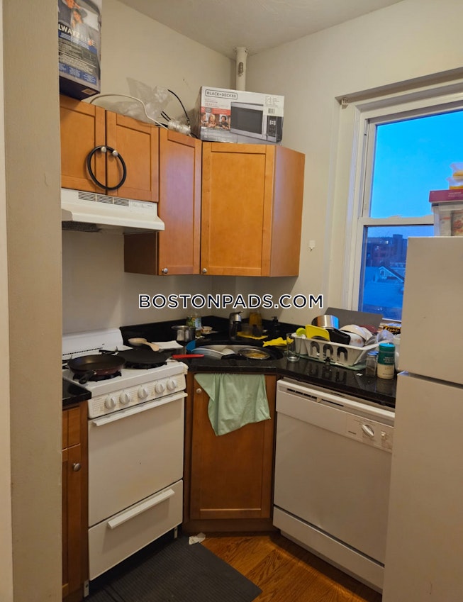 Boston - $2,850 /mo