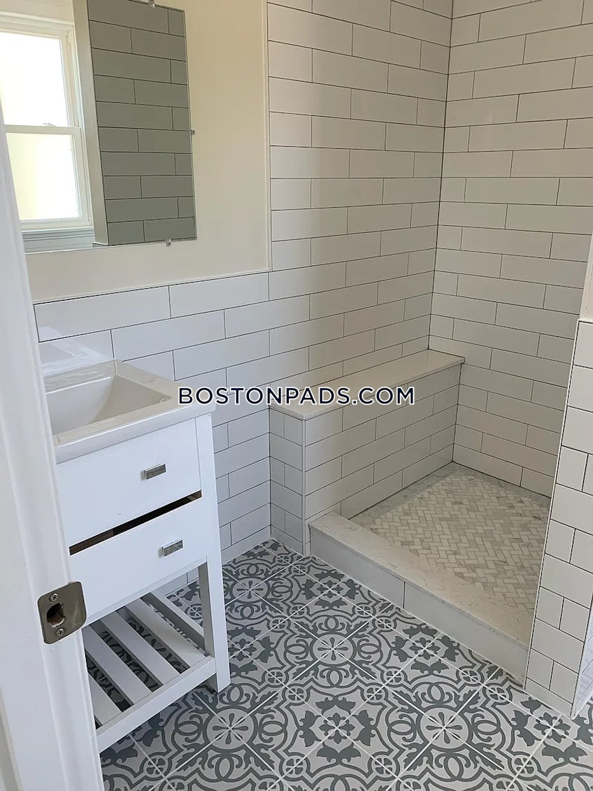 Boston - $5,200 /month