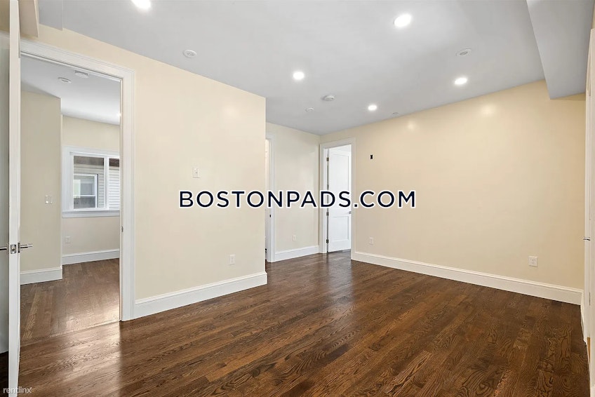 Boston - $5,200 /month