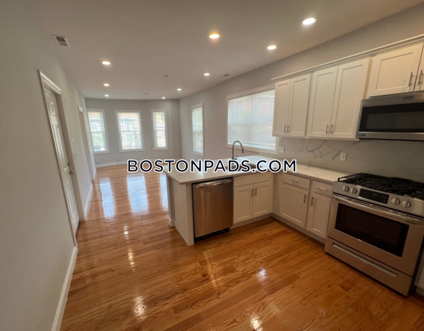 Somerville - $4,950 /month