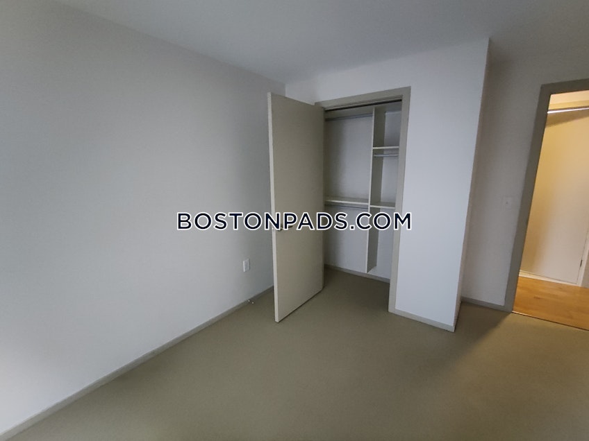 Boston - $4,735 /month