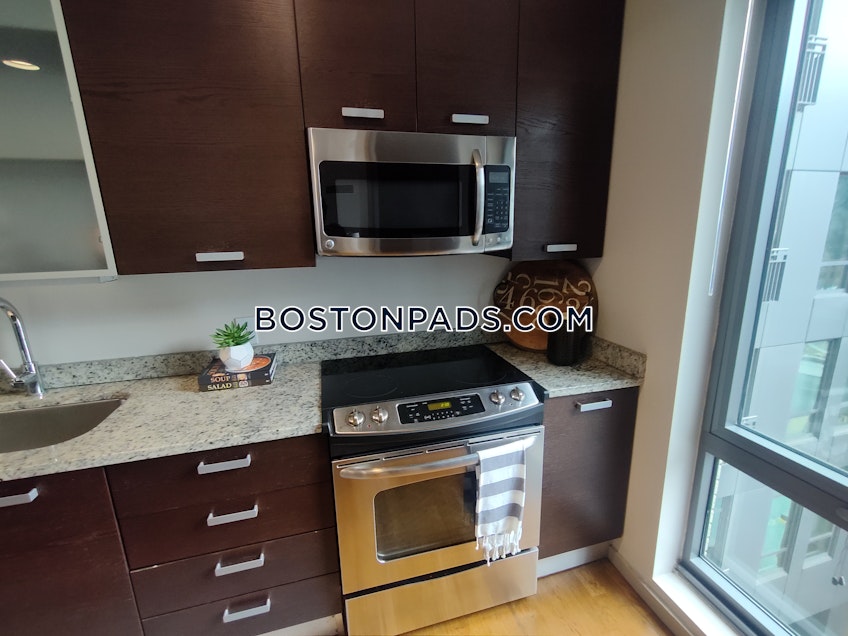 Boston - $4,735 /month