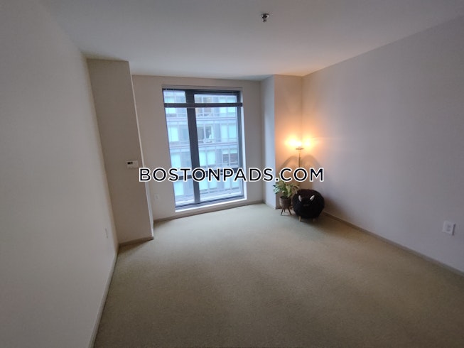 Boston - $4,580 /mo