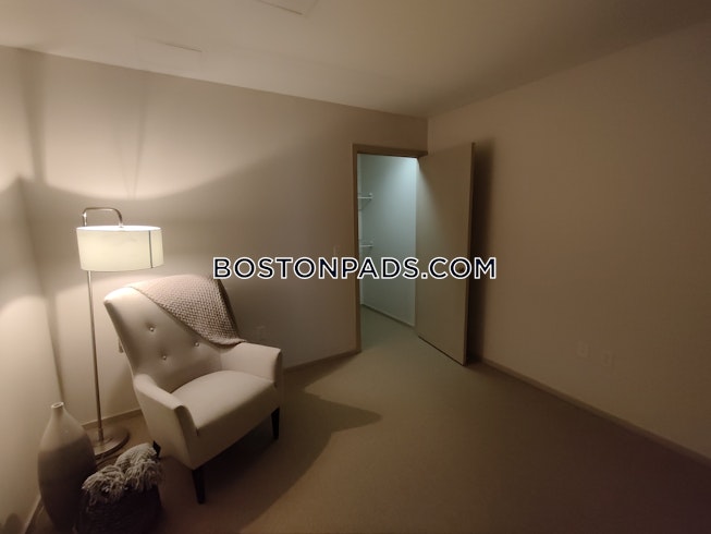 Boston - $4,590 /mo