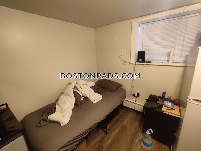 Roxbury Crossing - $1,850 /mo