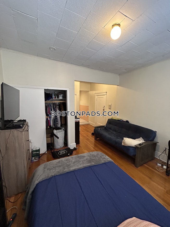 Boston - $1,850 /mo