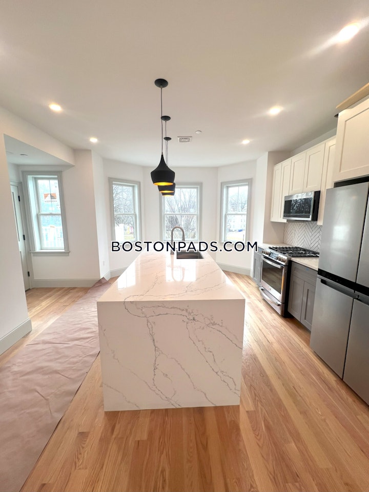 dorchester-apartment-for-rent-3-bedrooms-2-baths-boston-3900-4544508 