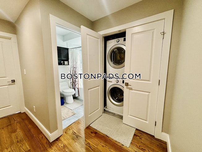 Somerville - $5,495 /mo