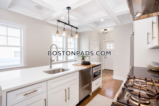 Somerville - $5,495 /mo