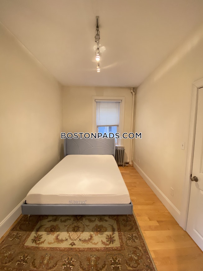 Cambridge - $2,600 /mo