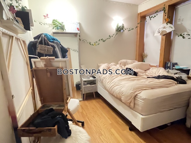 Boston - $3,525 /mo