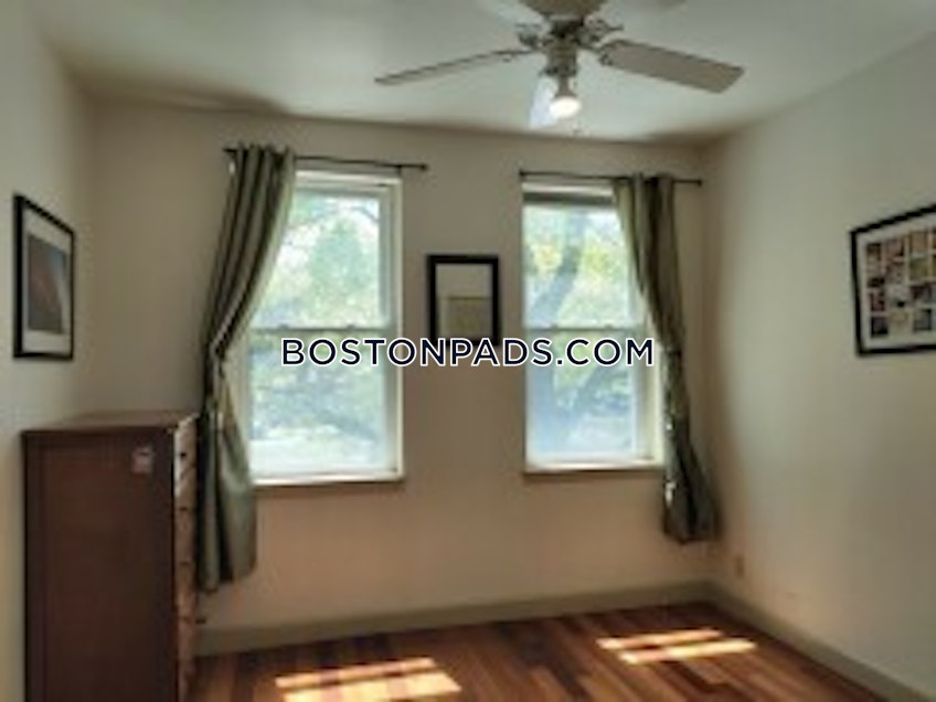 Boston - $2,500 /month