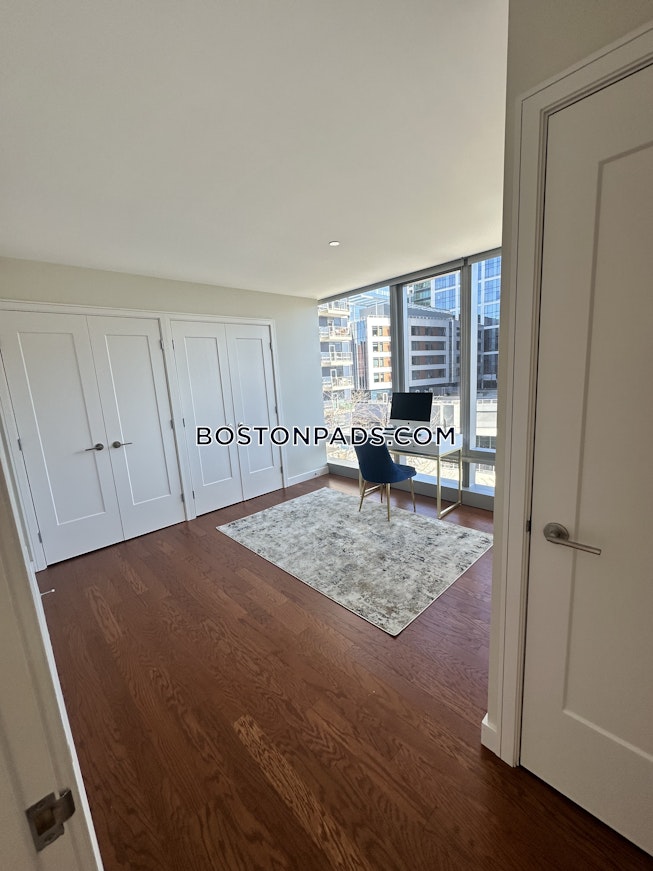 Boston - $7,410 /mo