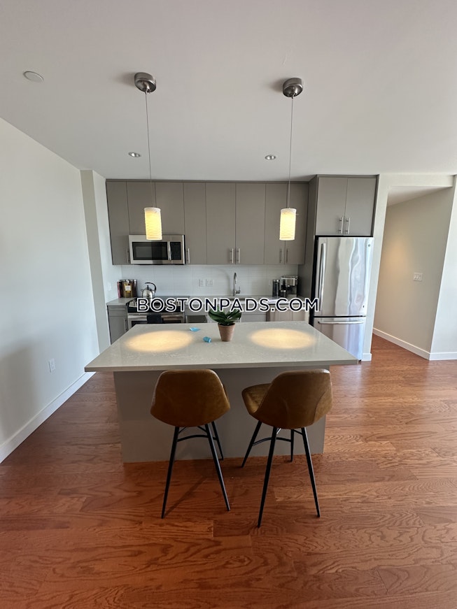 Boston - $6,587 /mo