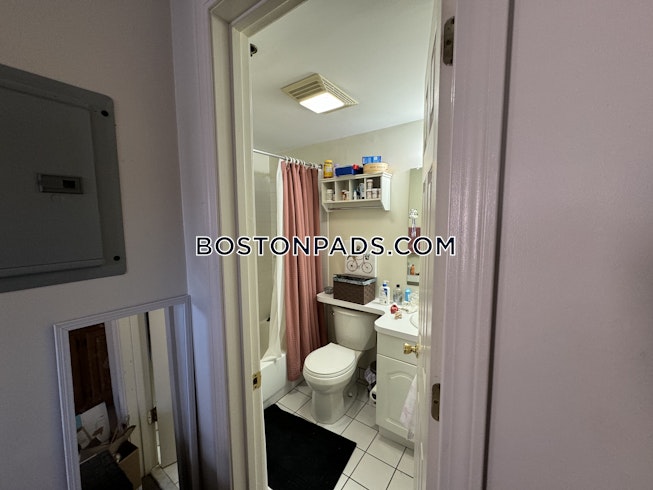 Boston - $2,250 /mo