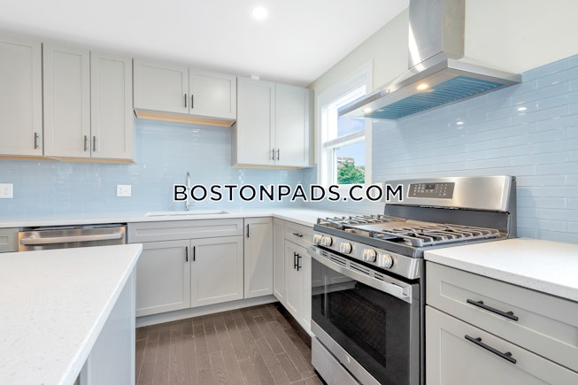 Waltham - $7,400 /mo