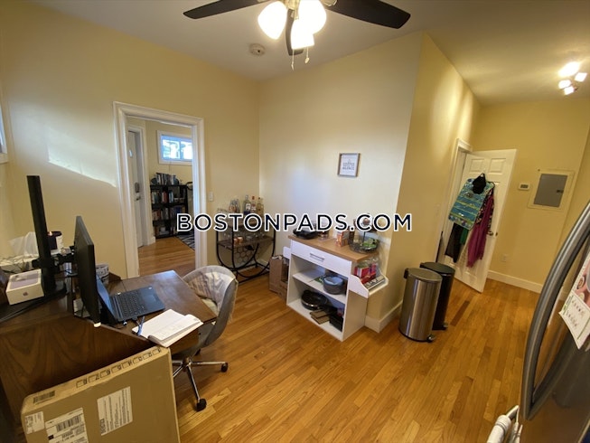 Somerville - $2,500 /mo