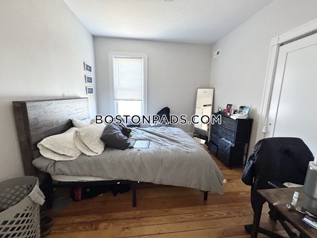 Boston - $5,800 /mo