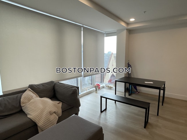 Boston - $5,000 /mo