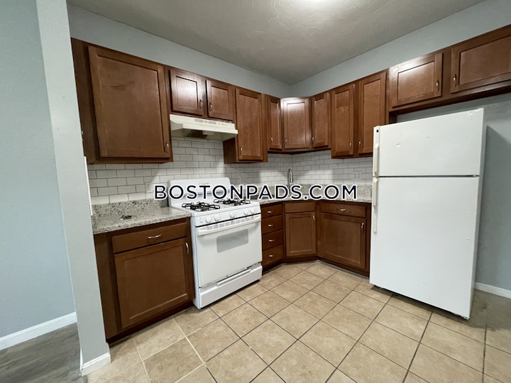roxbury-apartment-for-rent-4-bedrooms-15-baths-boston-4000-4413619 