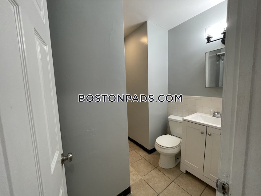 Boston - $4,000 /month