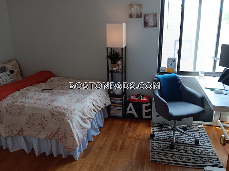 Hubbard Ave., Cambridge