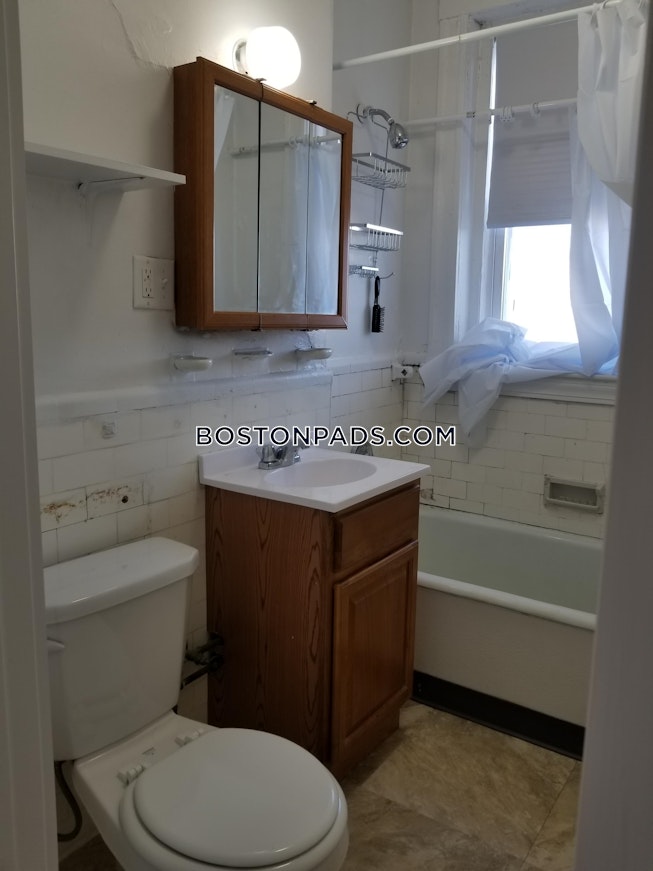 Boston - $1,975 /mo