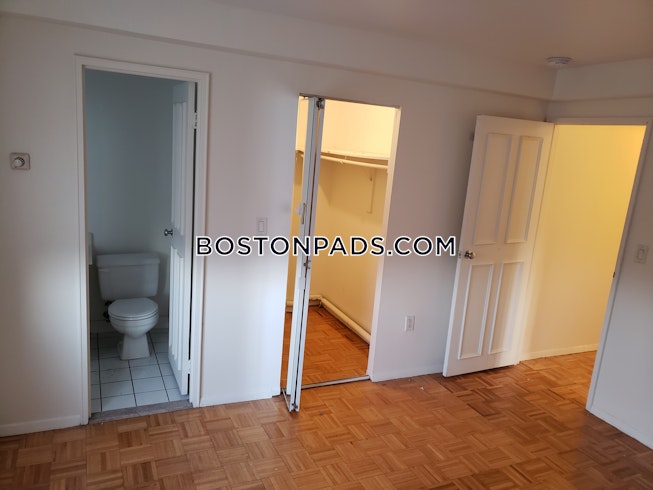 Brookline - $4,250 /mo