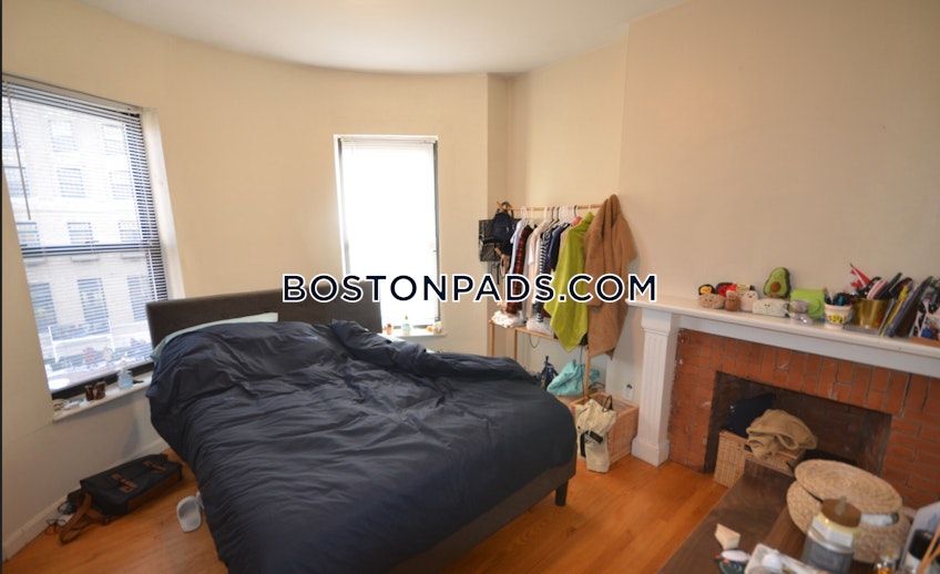 Boston - $2,100 /month