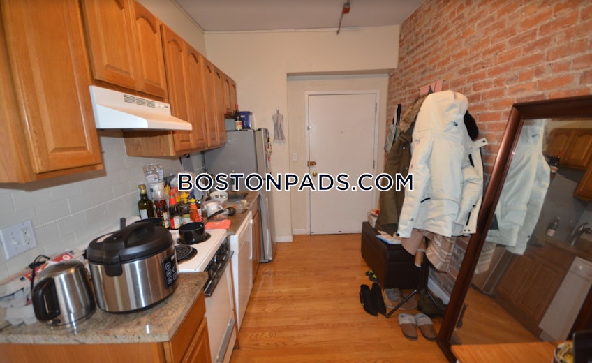 Boston - $2,100 /month