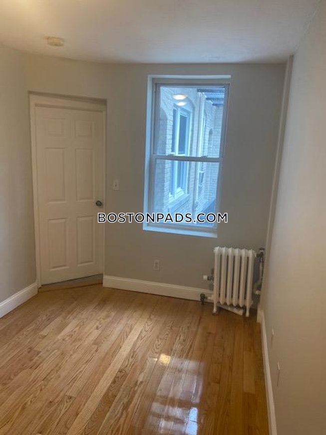 Boston - $4,095 /mo