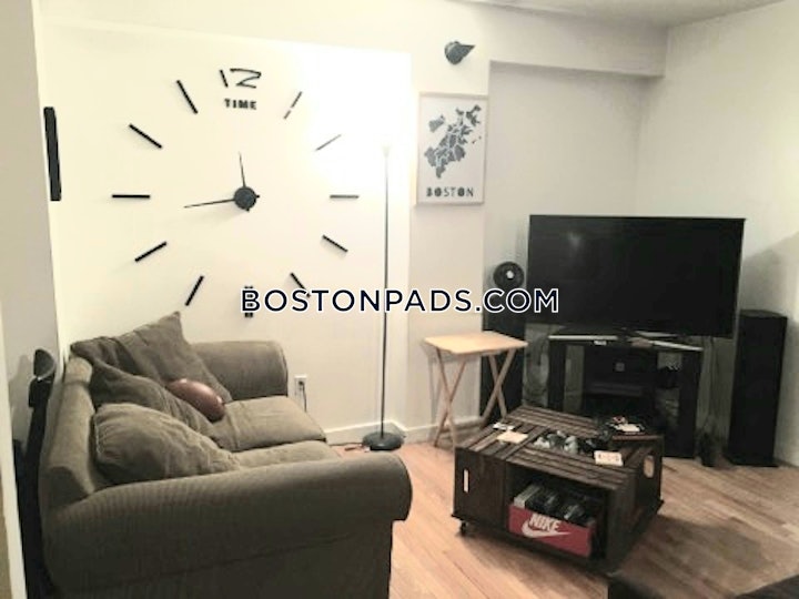 downtown-apartment-for-rent-2-bedrooms-1-bath-boston-3800-4483359 
