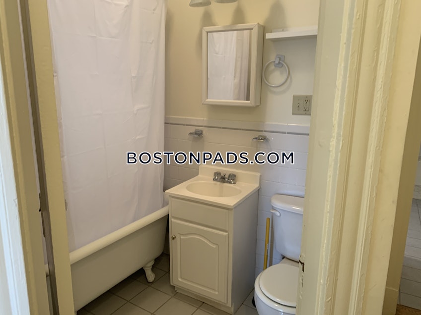 Boston - $2,750 /month