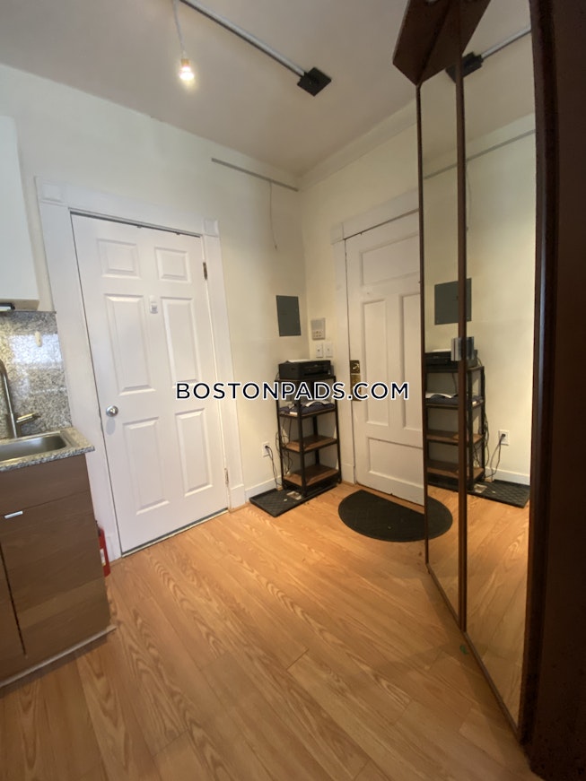 Boston - $2,150 /mo