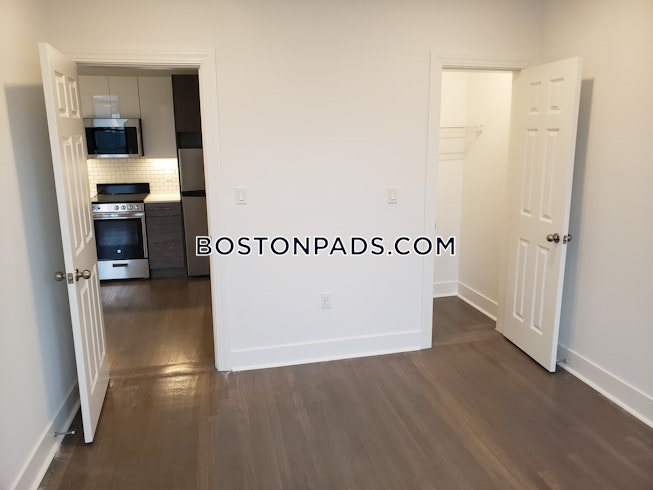 Boston - $2,800 /mo