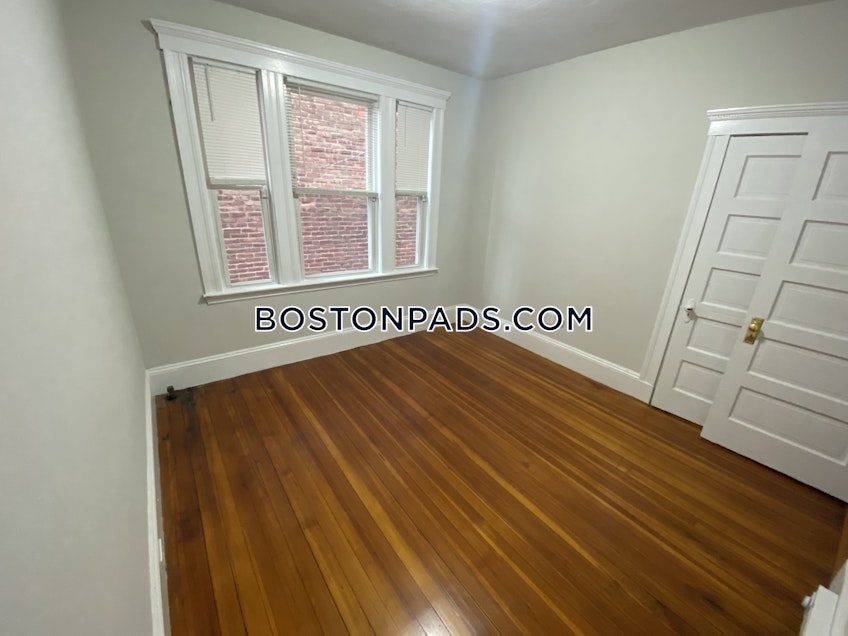 Boston - $3,995 /month