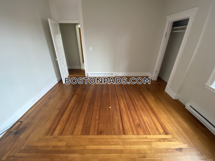 Boston - $3,995 /month