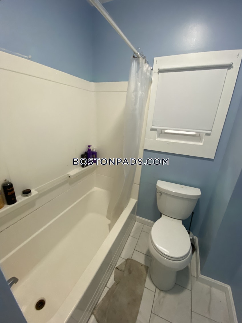 Boston - $5,350 /month