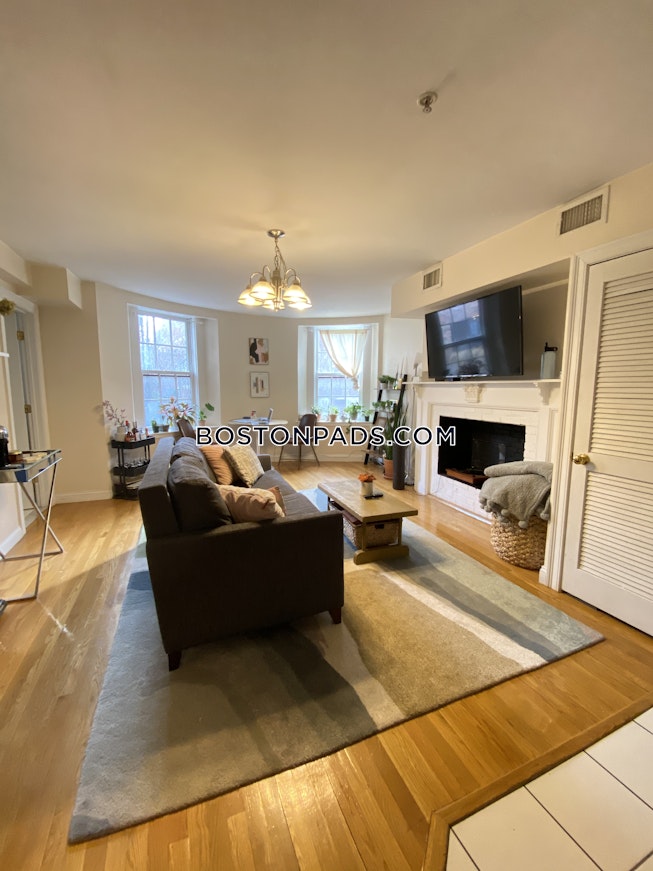 Boston - $3,350 /mo