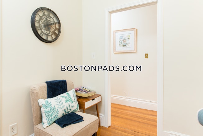 Brookline - $3,100 /mo