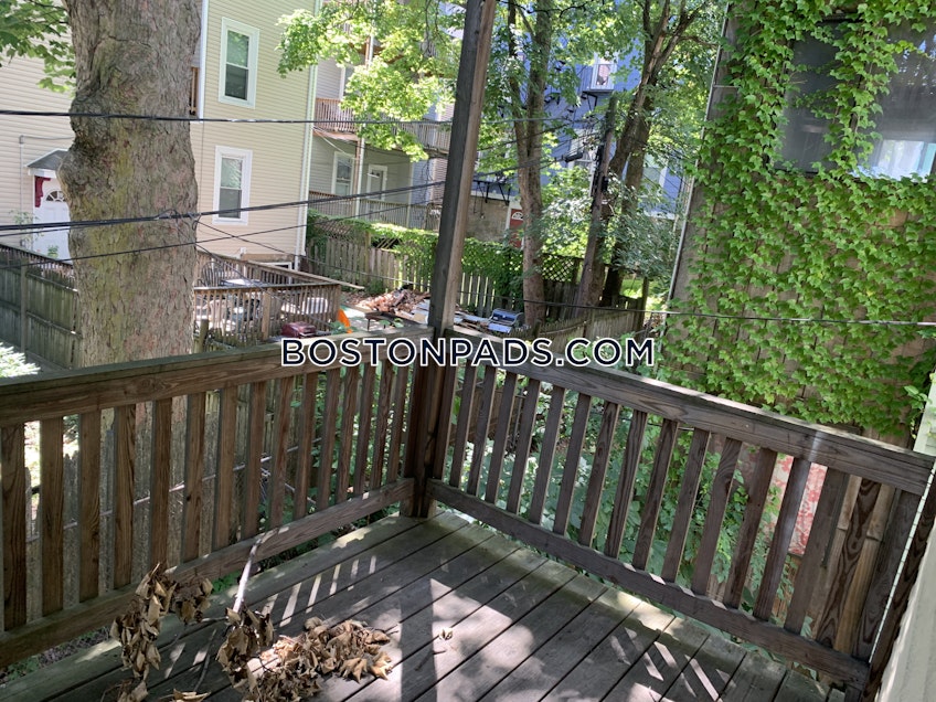 Boston - $5,200 /month