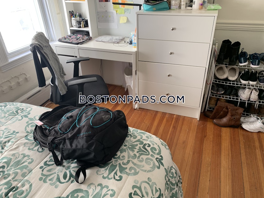 Boston - $5,200 /month