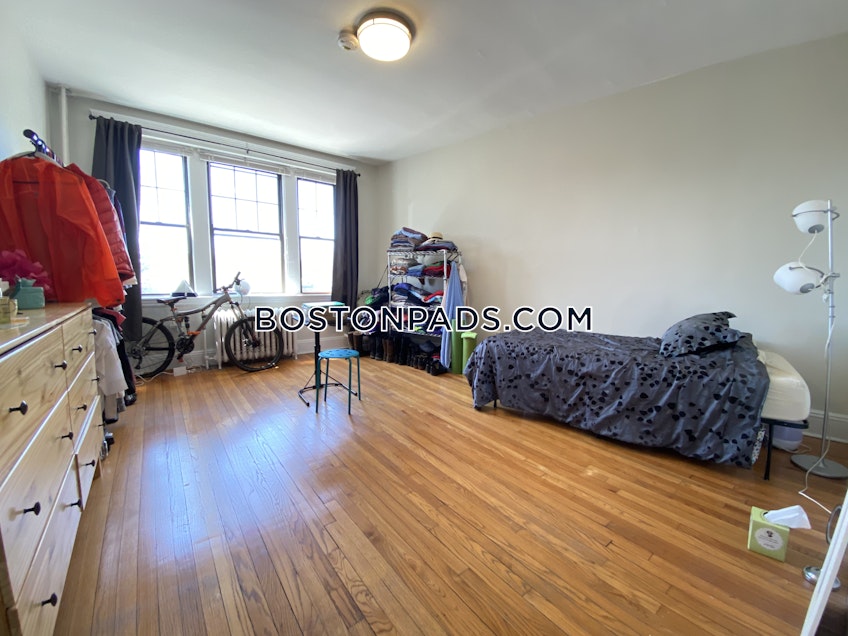 Boston - $4,500 /month