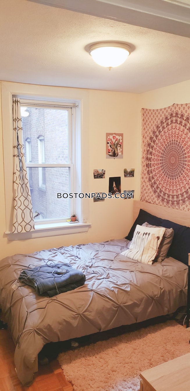 Boston - $3,250 /mo