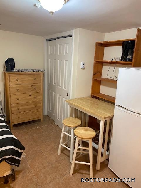 Cambridge - $2,100