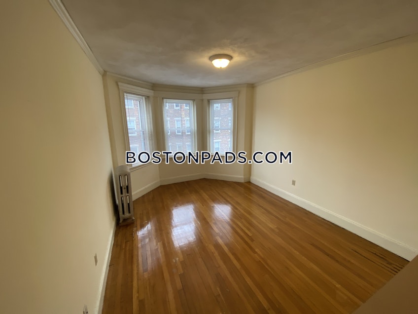 Boston - $3,100 /month