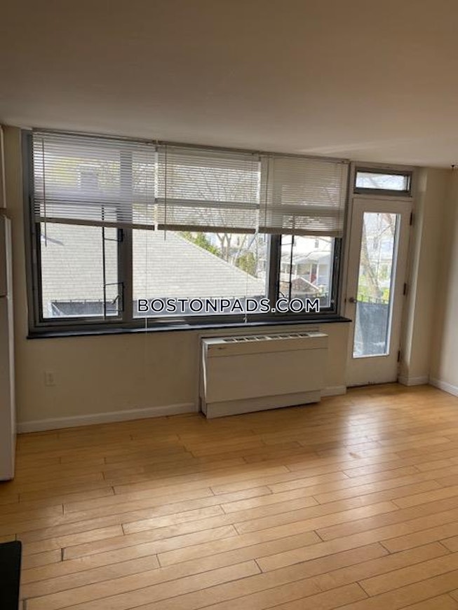 Belmont - $2,200 /mo